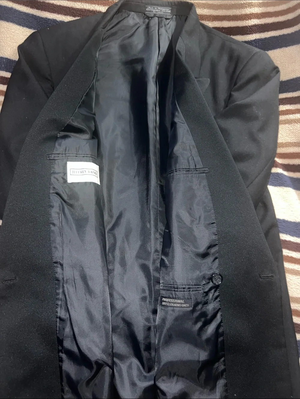 Classic Men's Black Double-Breasted Blazer